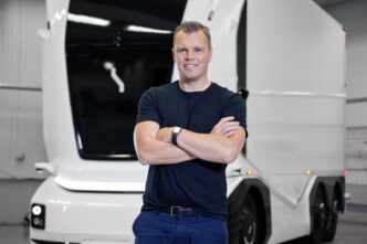 Falck Steps Down as Einride CEO to Guide Strategy